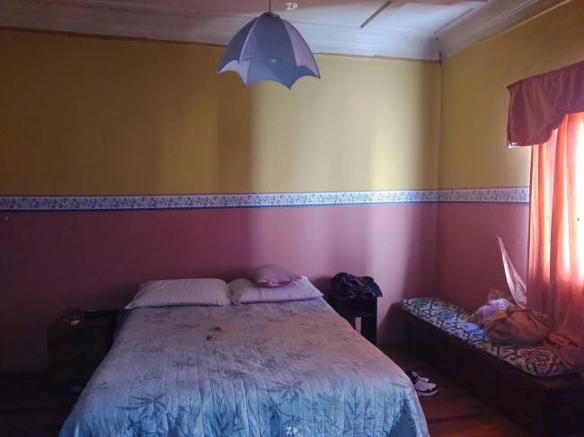 Casa de 8 dormitorios con departamento independiente en Recreo