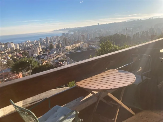 Casa en venta en Gregorio Marañón, Viña del Mar | 13 dormitorios, 8 baños