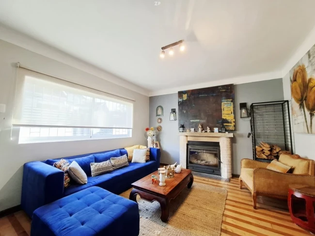 Casa Remodelada en Venta en Recreo, Viña del Mar (4D/3B/2E)