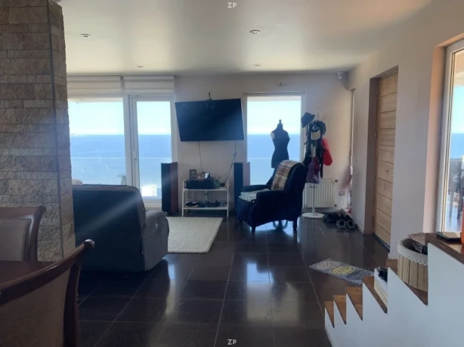 Casa en venta en Reñaca, Viña del Mar | 6 dormitorios, 3 baños y 360 m² construi