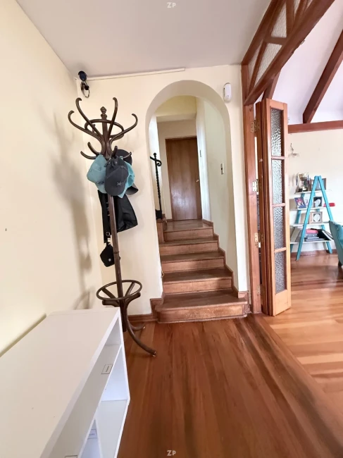 Casa en venta en Los Almendros, Reñaca, Viña del Mar | 7 dormitorios, piscina