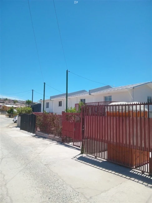 Casa en venta en Canal Beagle, Viña del Mar | 2D/2B y estacionamiento