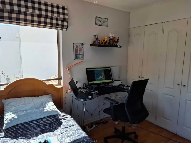 Casa 6D/3B con Casa Anexa, Bodega y 2 Estacionamientos en Viña del Mar