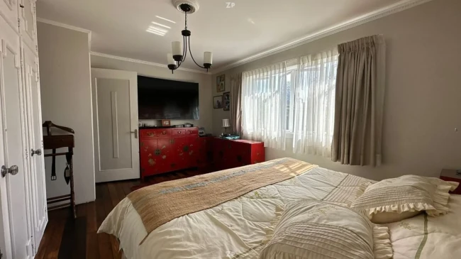 Casa en Venta en Miraflores Bajo | 6 Dormitorios, Quincho 