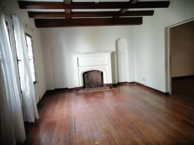 Casa 5D/4B con 2 Estac. en Venta en el Centro de Viña del Mar | 237 m²