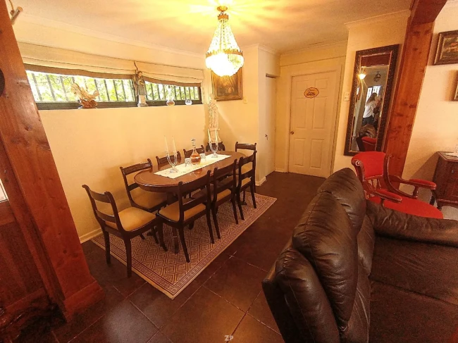 Casa 4D/2B con Gran Terreno de 798 m² en Miraflores Bajo, Viña del Mar