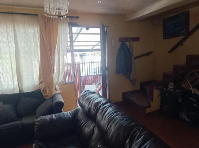 Casa Esquina en Venta en Gómez Carreño, Viña del Mar | 7 Dormitorios y 4 Baños