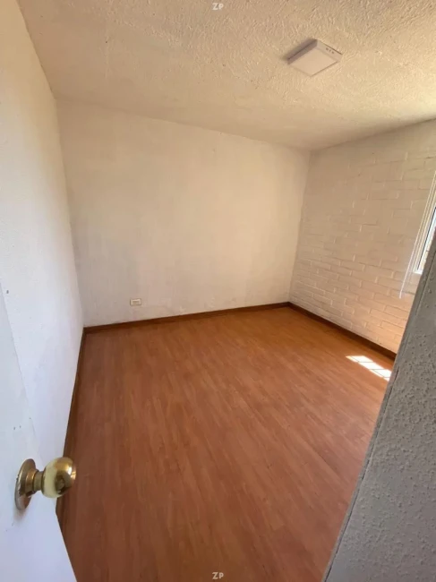 Departamento en Venta Cerca del Centro de Valparaíso | 2 Dormitorios, Patio y Es