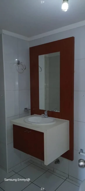 Departamento 2 dormitorio 1 baño a pasos del Metro Santa Isabel.