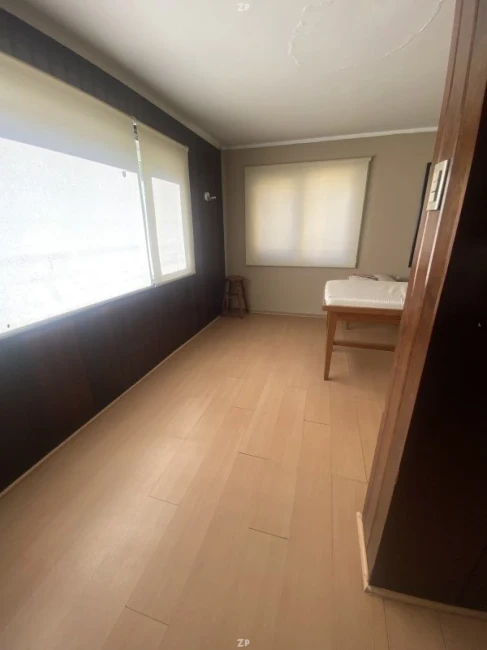 Propiedad Comercial en Venta en Miraflores Bajo | 6 Privados y Terraza