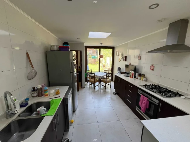 Casa en venta en Los Pinos, Viña del Mar | 4 Dormitorios, Piscina