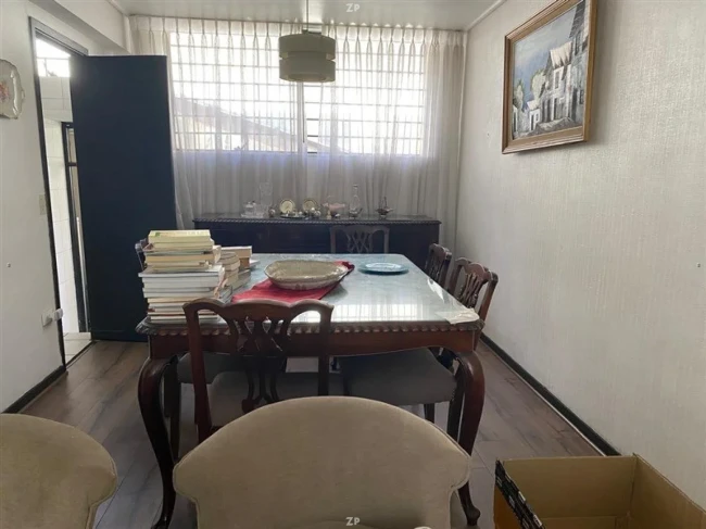 Casa en Venta en Calle Ecuador, Viña del Mar | 4 Dormitorios y 2 Baños