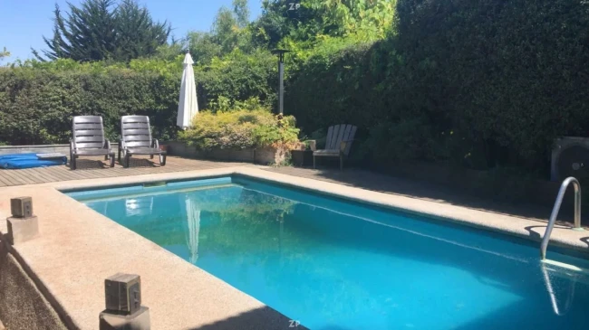 Casa en venta en Martín de Salvatierra, Reñaca | 3 Dormitorios, Piscina