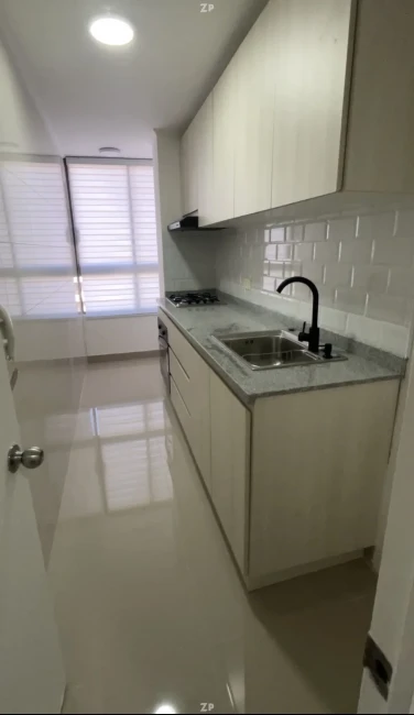 DEPARTAMENTO 100% REMODELADO, a pasos del metro