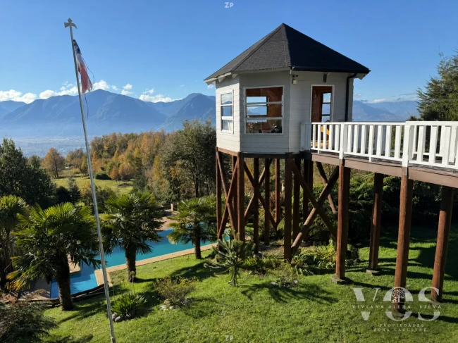 Venta parcela con casa de 15.000 m² en Pucón