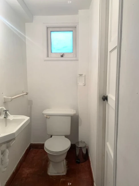 Departamento en Venta en Avenida Brasil | 3 Dormitorios, 2 Baños, Centro