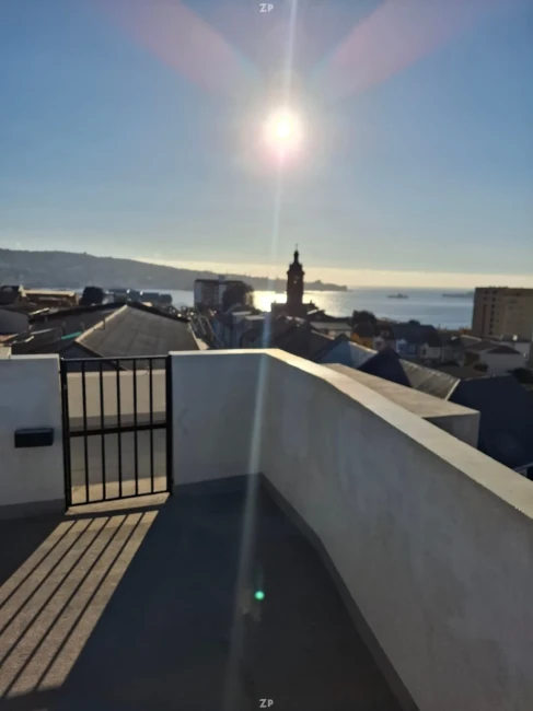 Departamento Estudio en Venta en Cerro Barón | Amoblado, Estacionamiento