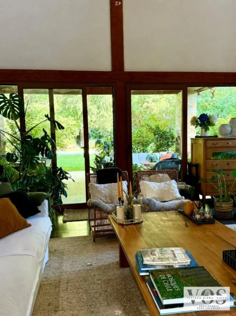 Venta casa de alto estándar entre Villarrica y Pucón