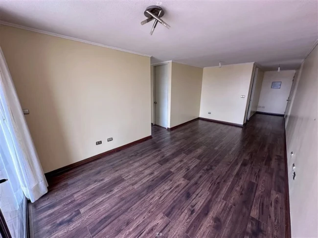 Departamento en Venta en Colón 300 | 3 Dormitorios, 2 Baños y Estacionamiento