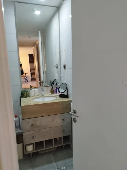 Arriendo departamento 2 D/2B Los Militares 5151