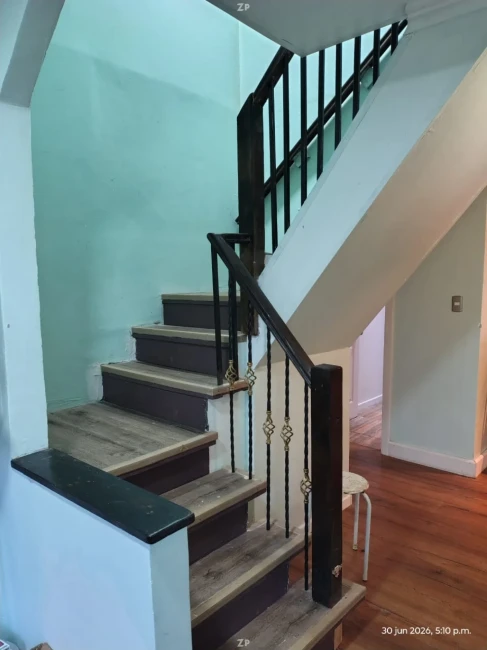 HERMOSA CASA ESTILO GEORGIAN MAS CABANA EN GRAN TERRENO