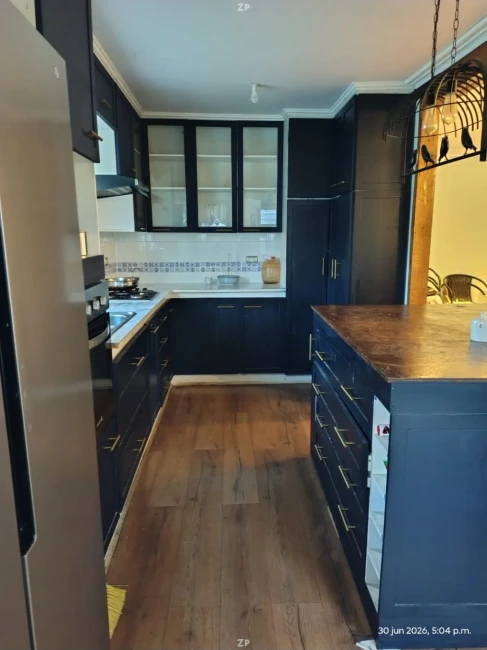 HERMOSA CASA ESTILO GEORGIAN MAS CABANA EN GRAN TERRENO
