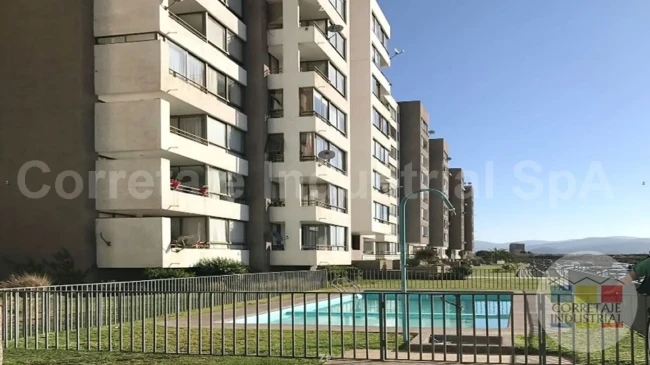 Venta de departamento de 3 dormitorios con vista al mar en La Serena