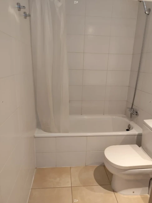 Departamento en Venta en La Florida | 2 Dormitorios, Terraza y Estacionamiento