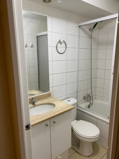 Departamento en Venta en La Florida | 2 Dormitorios, Piso 18 y Metro Vicente