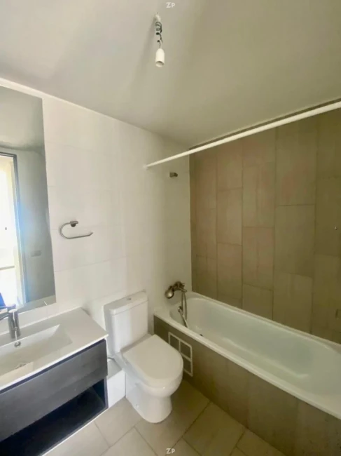 Departamento en Venta en La Florida | 2 Dormitorios, 2 Baños, Estacionamiento
