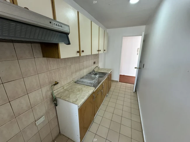 Departamento en Venta en La Florida | 2 Dormitorios, Piscina y Estacionamiento