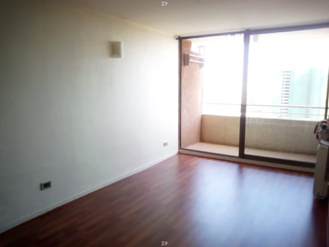 Departamento en Venta en La Florida | 3 Dormitorios, 2 Baños y Metro Vicente