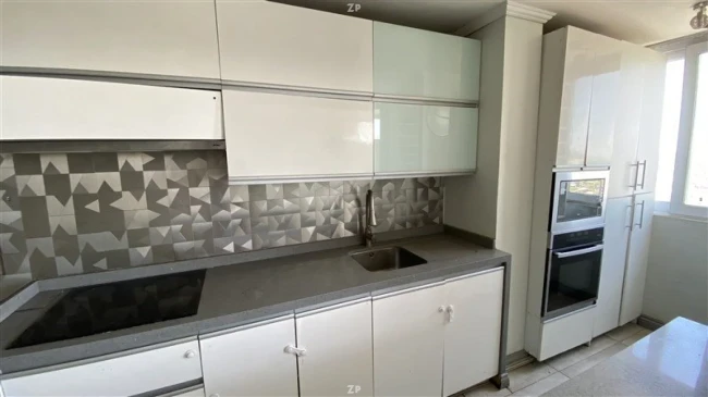 Departamento en Venta en La Florida | 2 Dormitorios, Bodega y Piscina