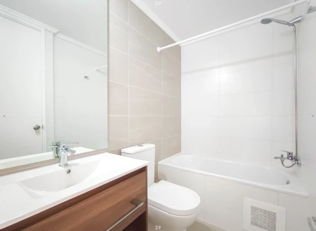 Departamento en Venta en La Florida | 2 Dormitorios, 2 Piscinas y Metro Mirador