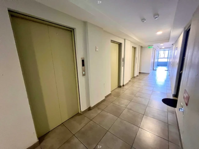 Departamento en Venta en La Florida | 2 Dormitorios, 1 Baño y Estacionamiento