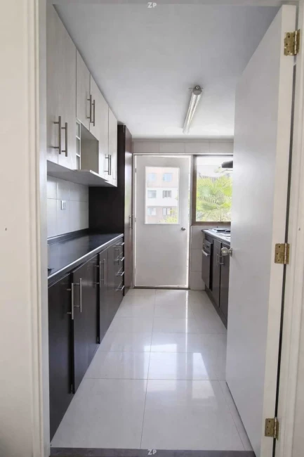 Departamento en Venta en La Florida | 3 Dormitorios, 2 Baños, Estacionamiento