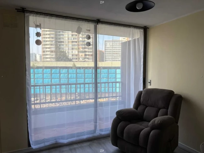 Departamento en Venta en La Florida | 2 Dormitorios, Balcón y Piscina