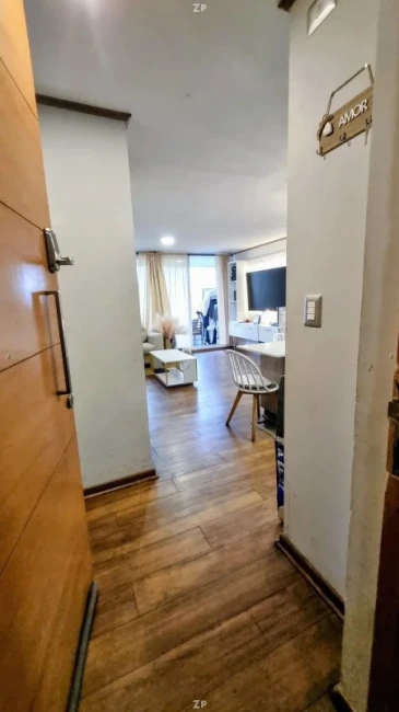 Departamento en Venta en La Florida | 2 Dormitorios, 2 Estacionamientos