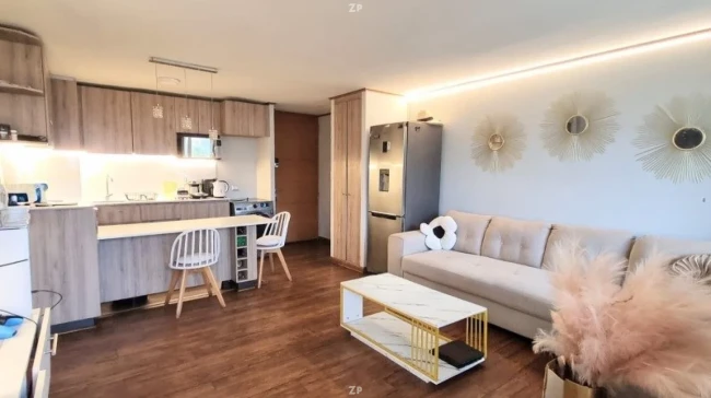 Departamento en Venta en La Florida | 2 Dormitorios, 2 Estacionamientos