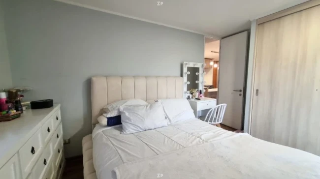 Departamento en Venta en La Florida | 2 Dormitorios, 2 Estacionamientos
