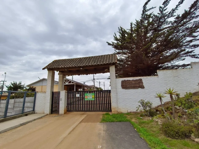 SE VENDE HERMOSA PROPIEDAD A PASOS DEL MAR