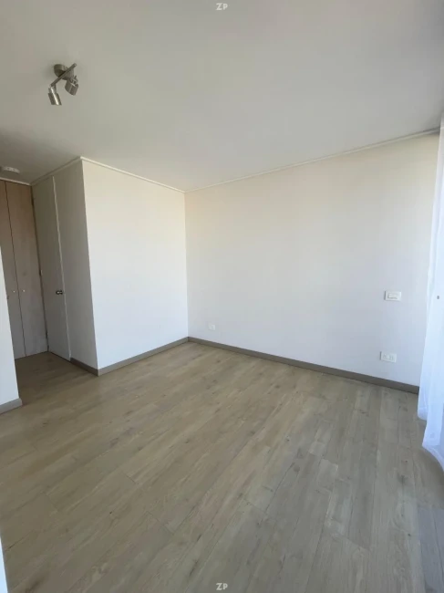 Departamento en Venta en La Florida | 2 Dormitorios, 2 Baños, Estacionamiento