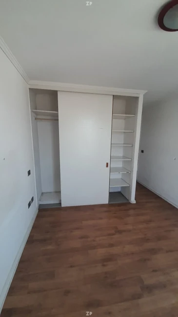 Departamento en Venta en La Florida | 2 Dormitorios, 2 Baños y Terraza