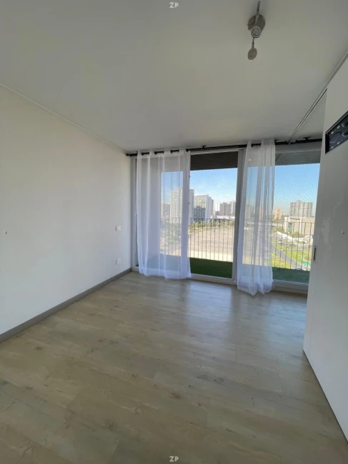 Departamento en Venta en La Florida | 2 Dormitorios, 2 Baños, Estacionamiento