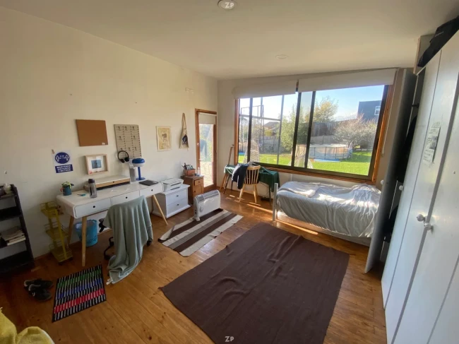 Casa de 2 pisos (160m2), sitio de 800m2, Comunidad Ecologica de Peñalolen