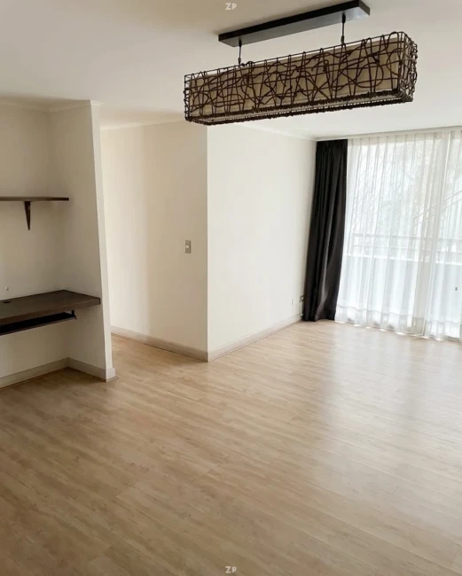 Amplio departamento 3D+2B con estacionamiento en Santiago 75 m²