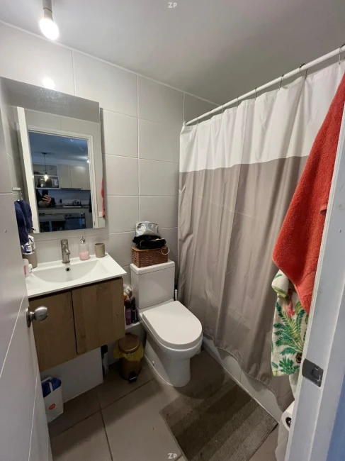 Departamento en Venta en La Florida | 2 Dormitorios, 1 Baño y Estacionamiento