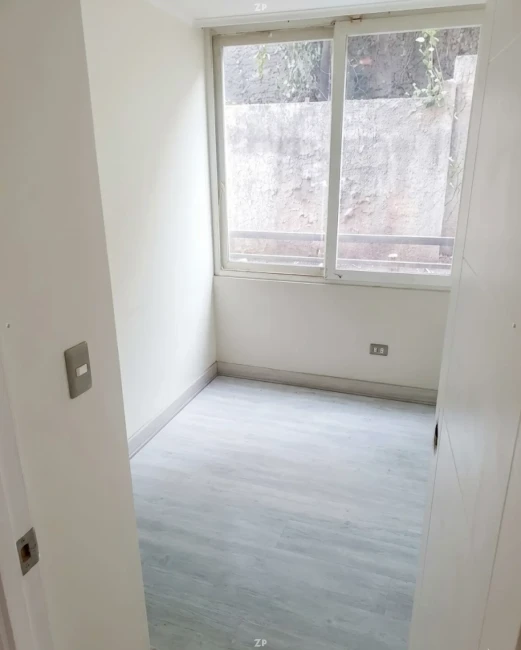 Amplio departamento 3D+2B con estacionamiento en Santiago 75 m²