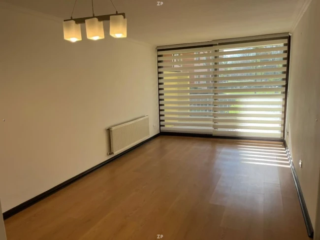 Departamento en Venta en La Florida | 3 Dormitorios, 2 Baños, Terraza y Piscinas