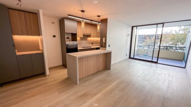 Departamento en Venta en La Florida | 3 Dormitorios, 2 Baños, Terraza